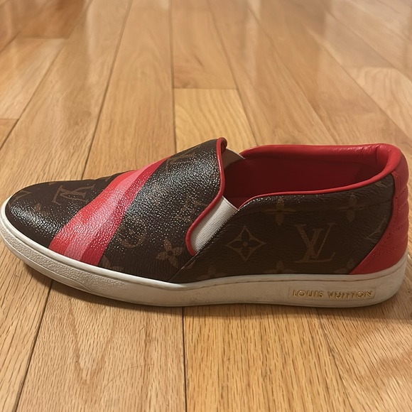 Louis Vuitton slip on shoes - Picture 6 of 9